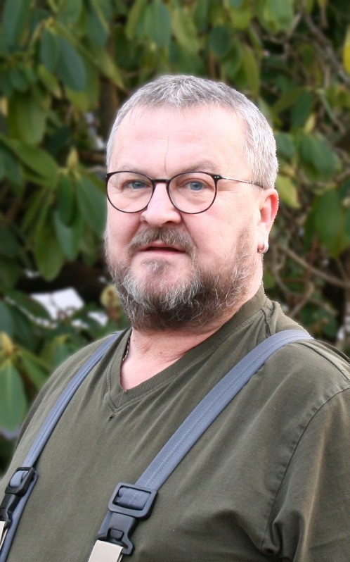 Ralf N.
